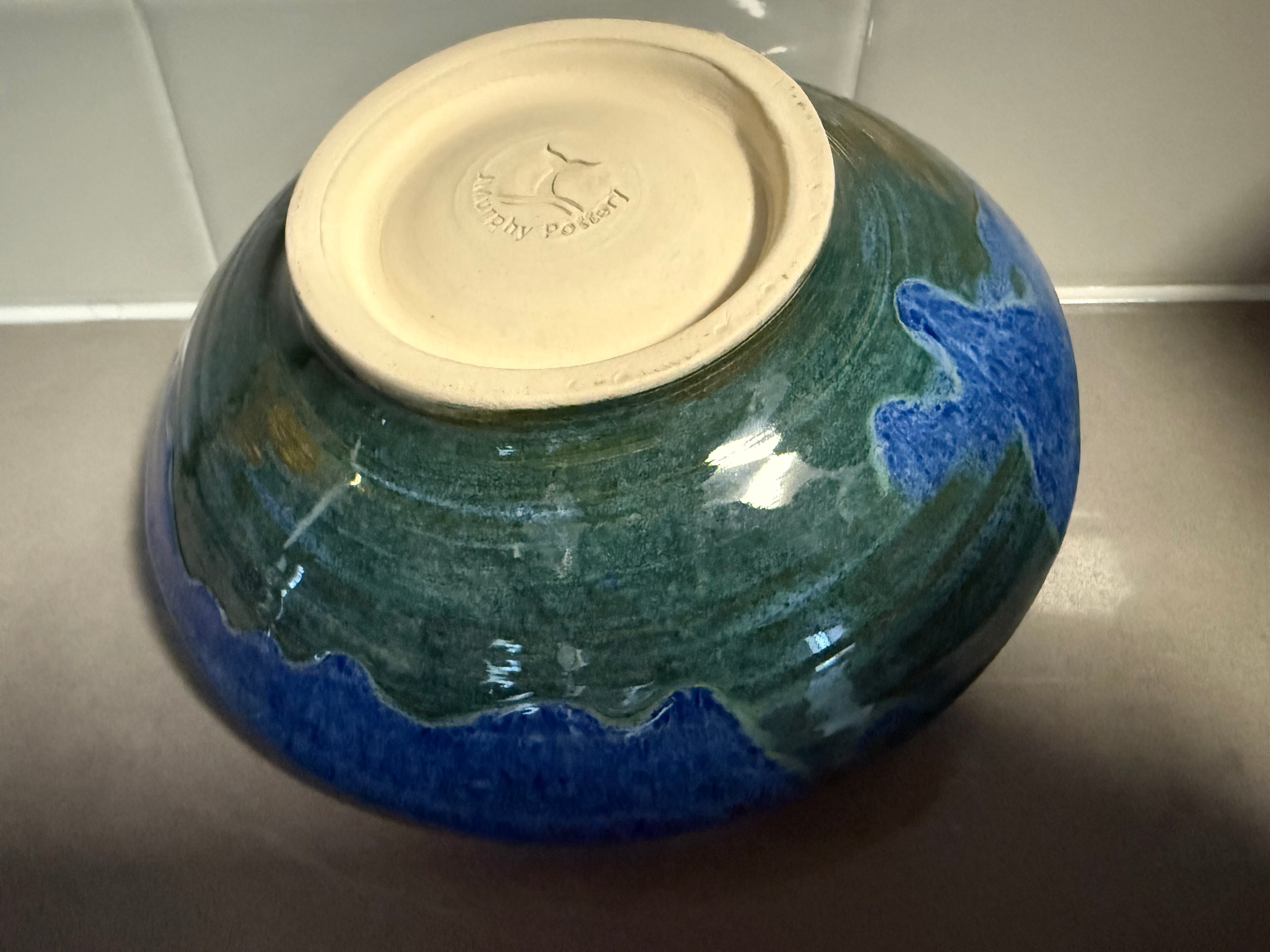 Whale tail bowl